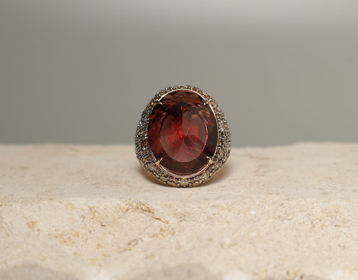 Rouge Party Ring