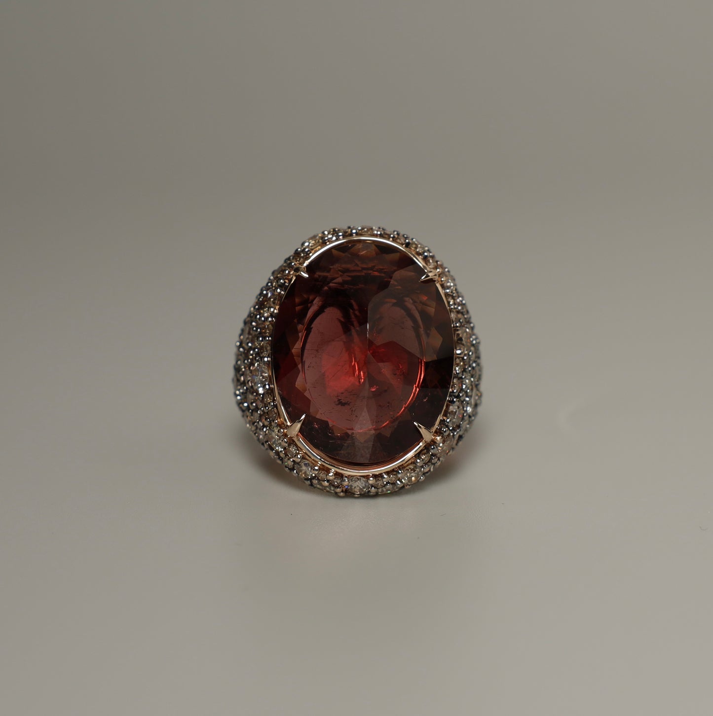 Rouge Party Ring