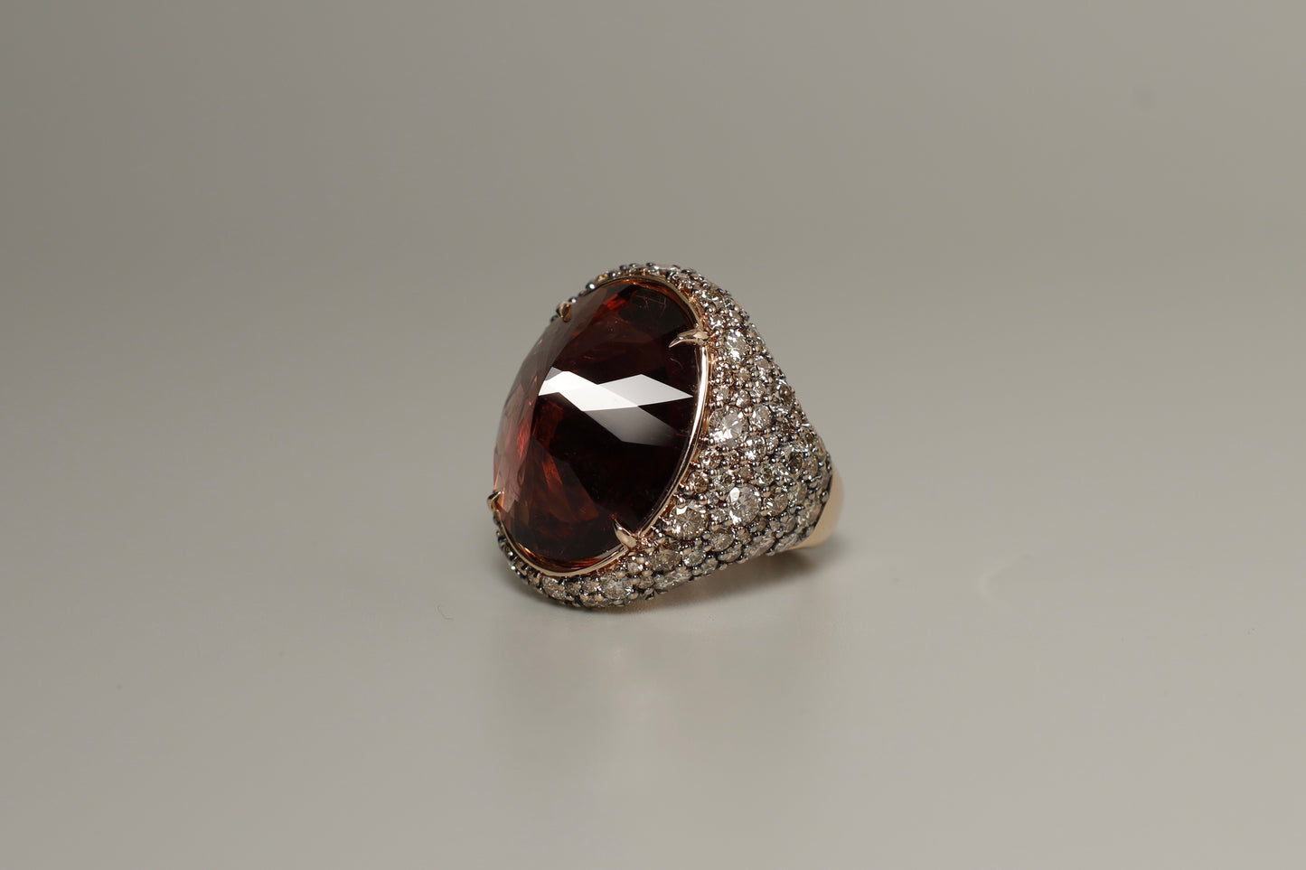 Rouge Party Ring