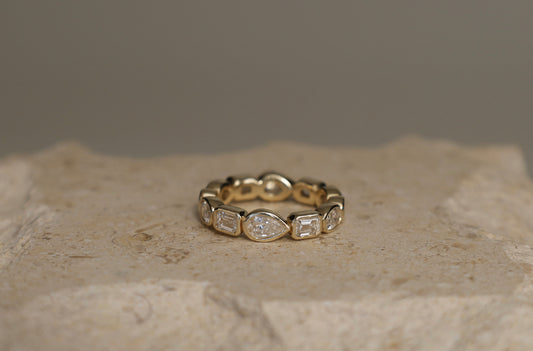 Mae Ring